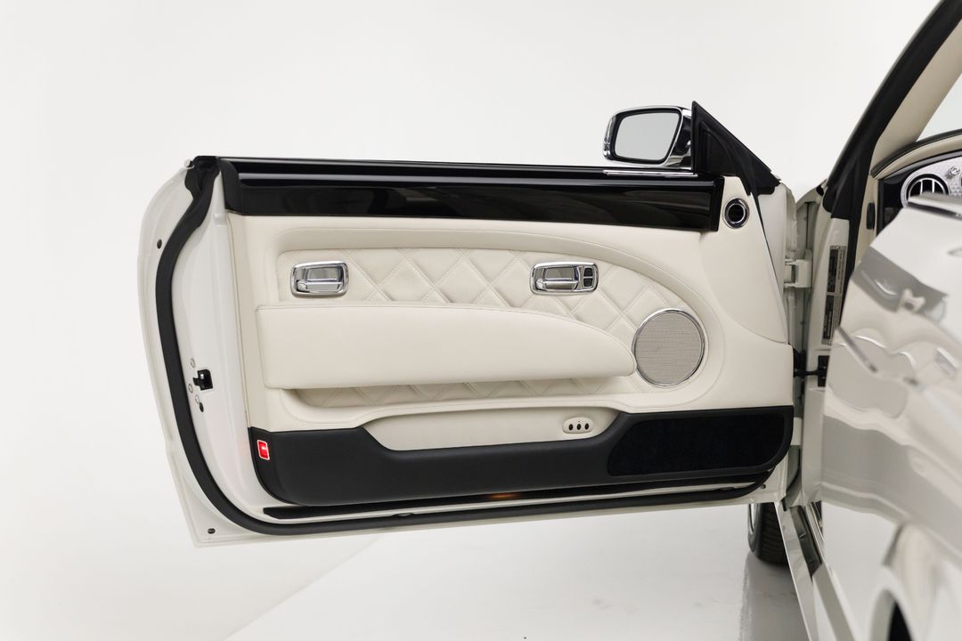 2010 Bentley Azure T 1 of 80