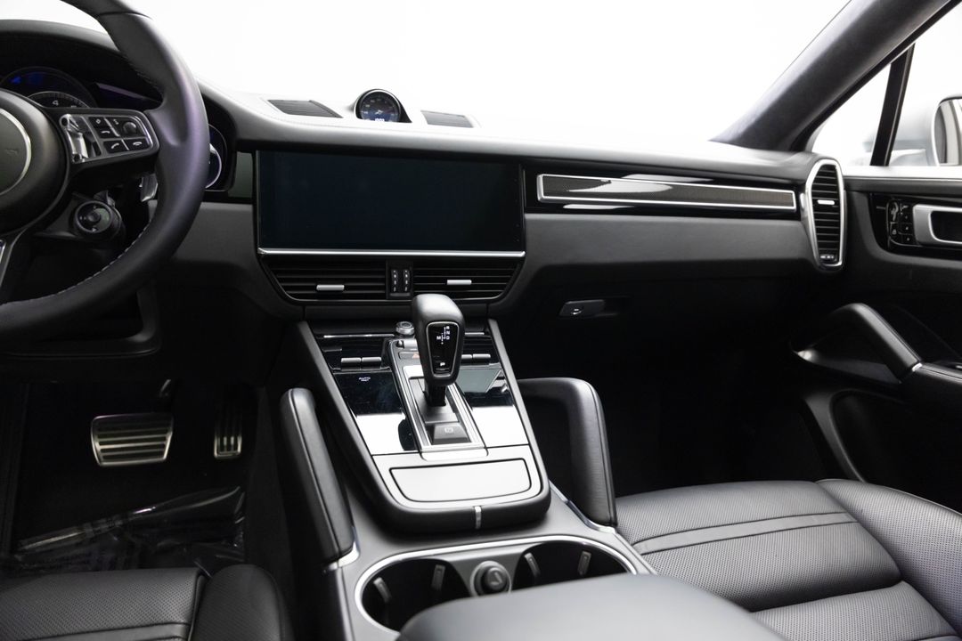 2020 Porsche Cayenne Turbo Coupe