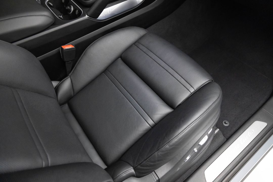 2020 Porsche Cayenne Turbo Coupe