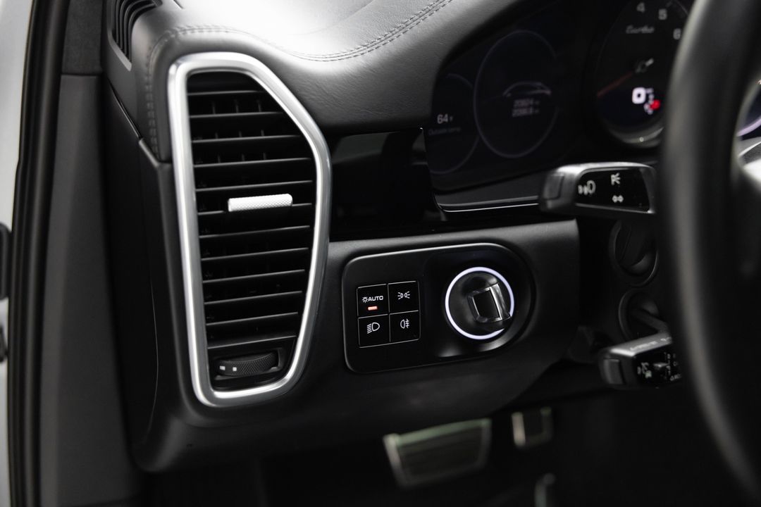 2020 Porsche Cayenne Turbo Coupe
