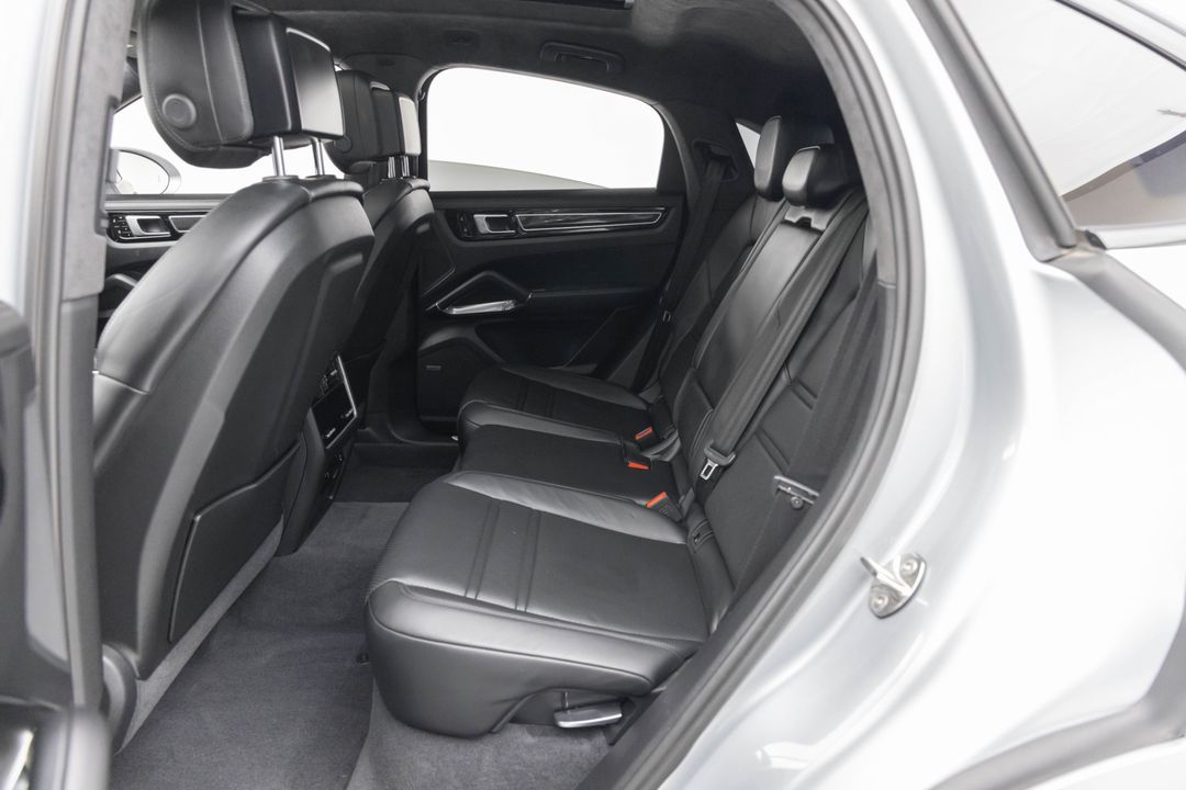 2020 Porsche Cayenne Turbo Coupe