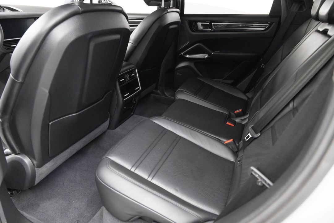 2020 Porsche Cayenne Turbo Coupe