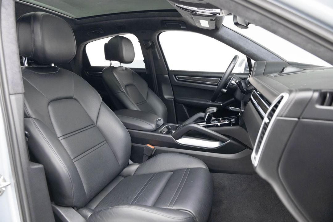 2020 Porsche Cayenne Turbo Coupe