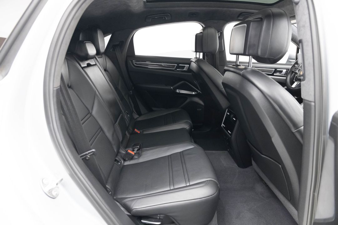 2020 Porsche Cayenne Turbo Coupe
