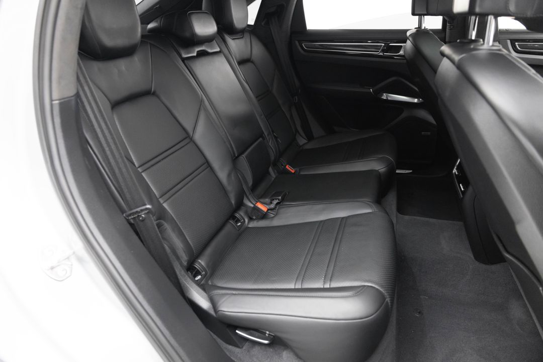 2020 Porsche Cayenne Turbo Coupe