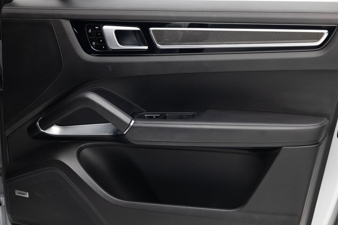 2020 Porsche Cayenne Turbo Coupe