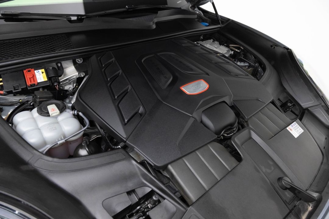 2020 Porsche Cayenne Turbo Coupe