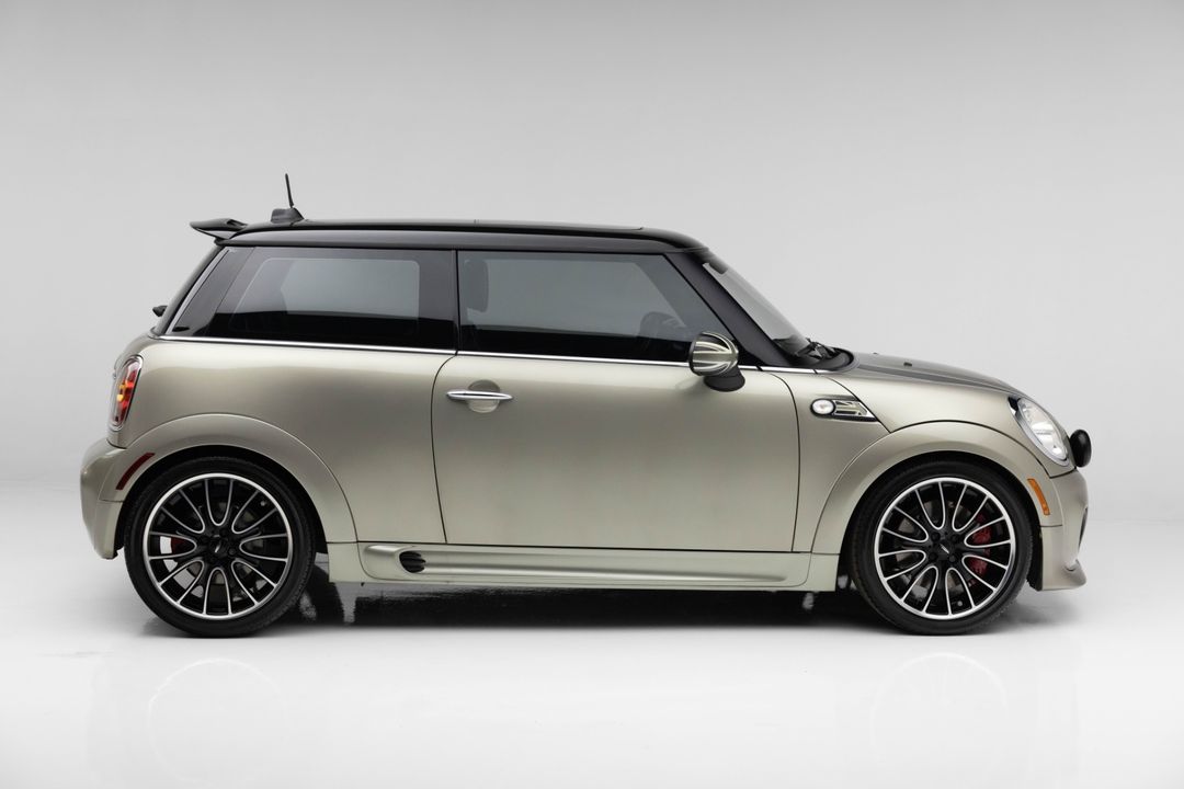2010 MINI Cooper John Cooper Works