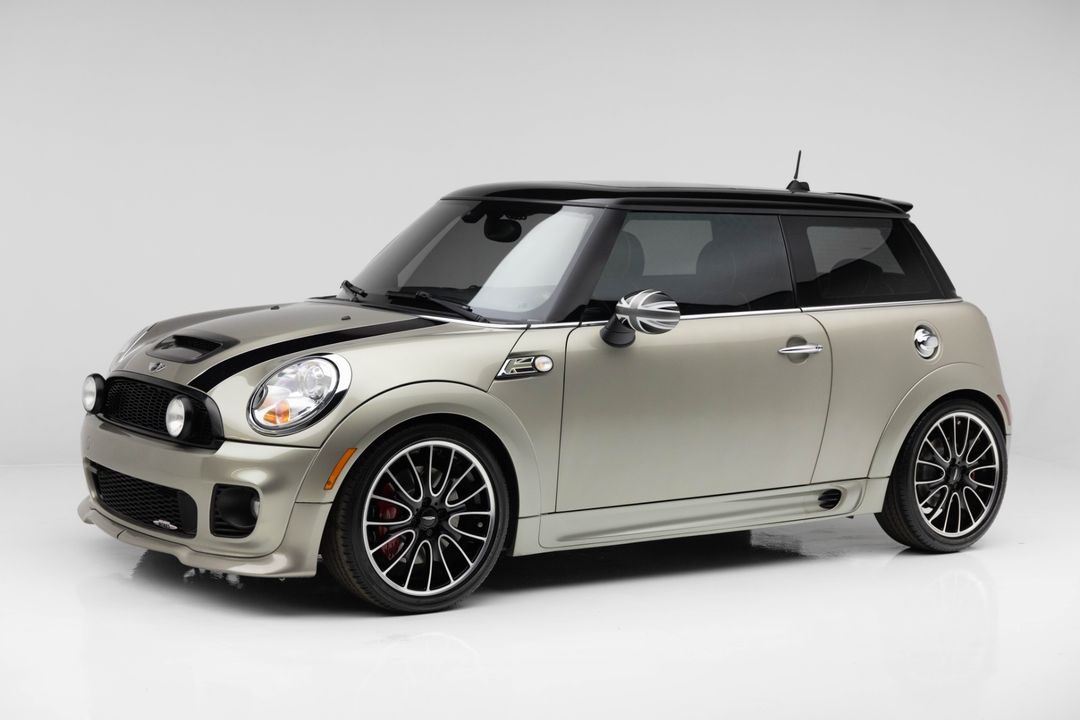 2010 MINI Cooper John Cooper Works