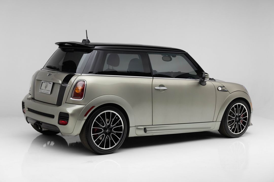 2010 MINI Cooper John Cooper Works