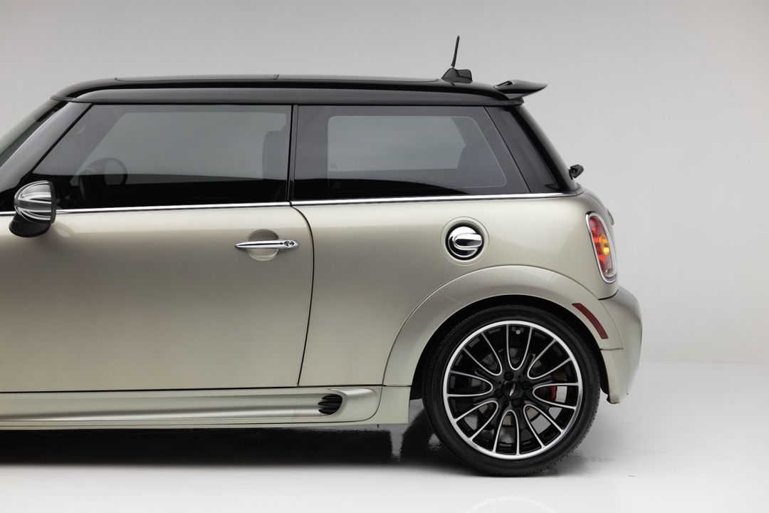 2010 MINI Cooper John Cooper Works