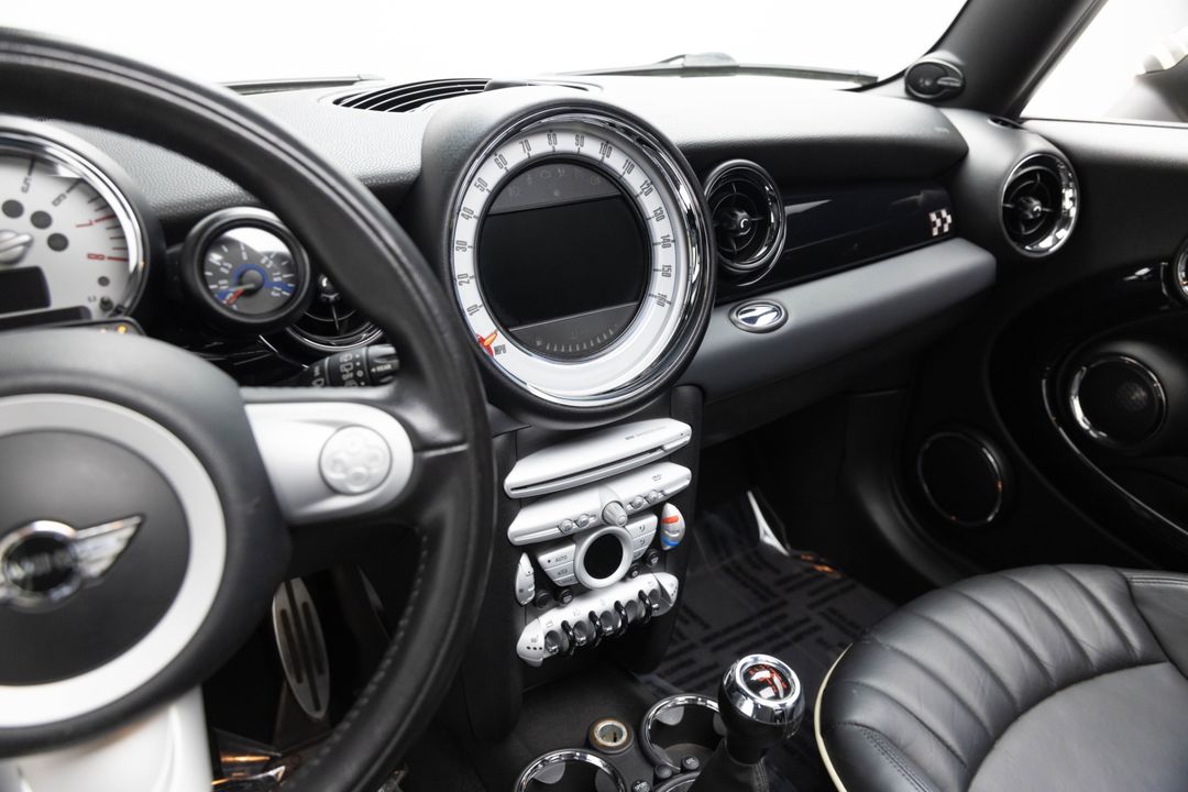 2010 MINI Cooper John Cooper Works