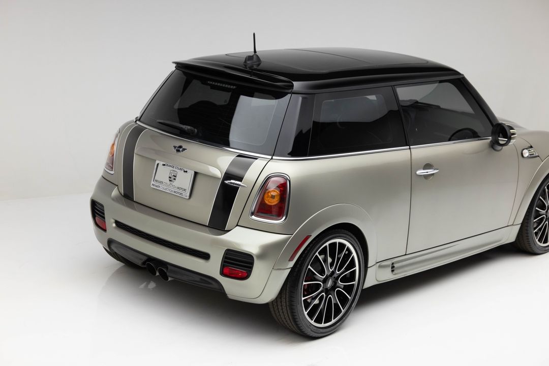 2010 MINI Cooper John Cooper Works
