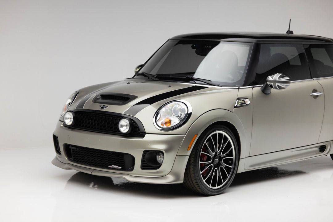 2010 MINI Cooper John Cooper Works