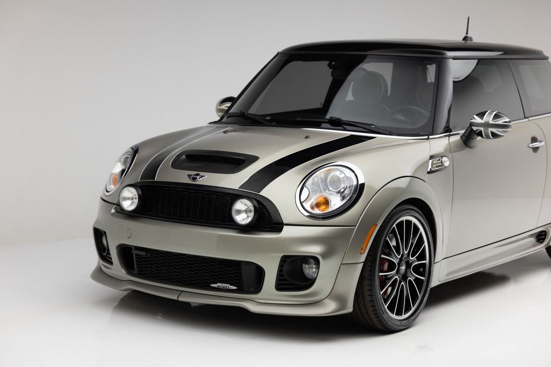 2010 MINI Cooper John Cooper Works