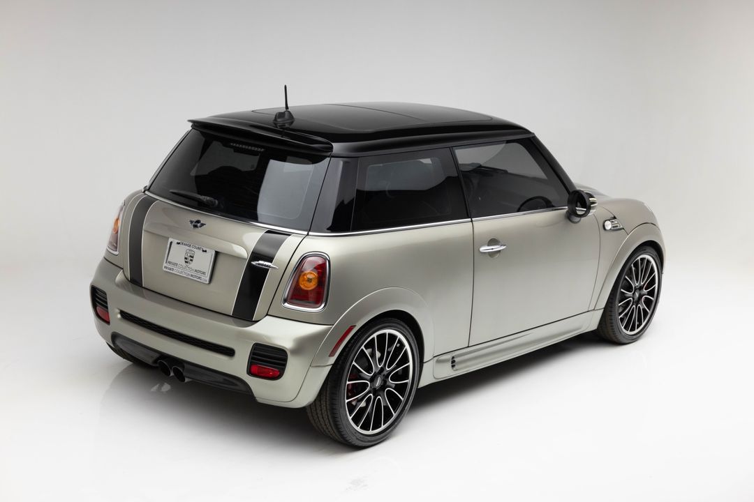 2010 MINI Cooper John Cooper Works