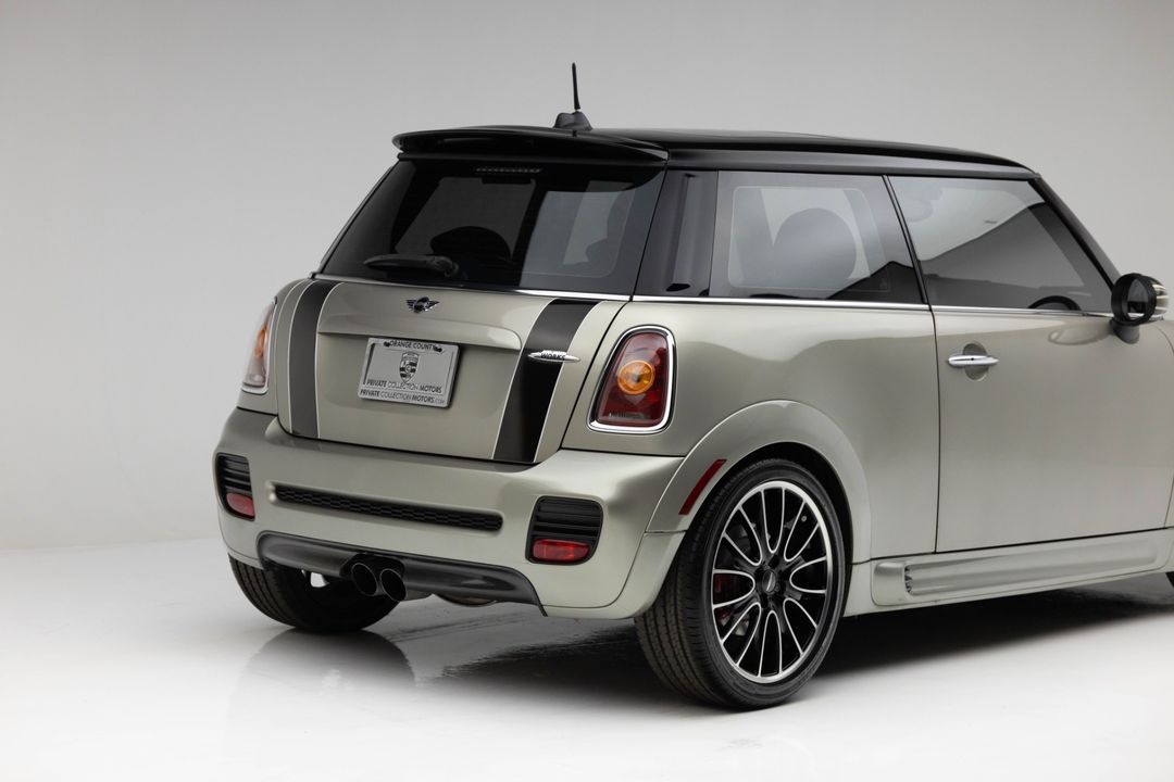 2010 MINI Cooper John Cooper Works