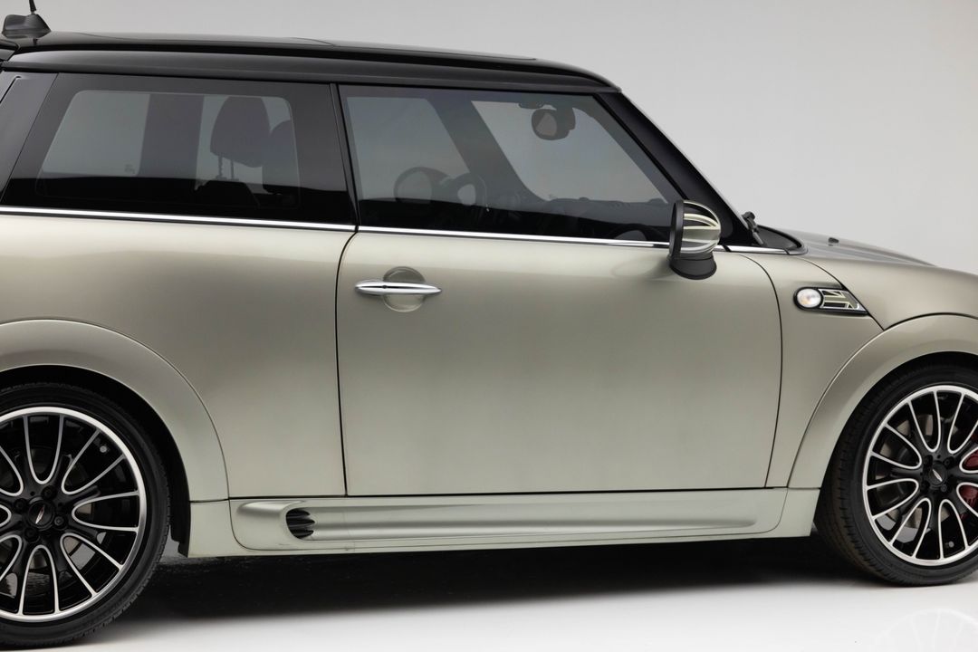 2010 MINI Cooper John Cooper Works
