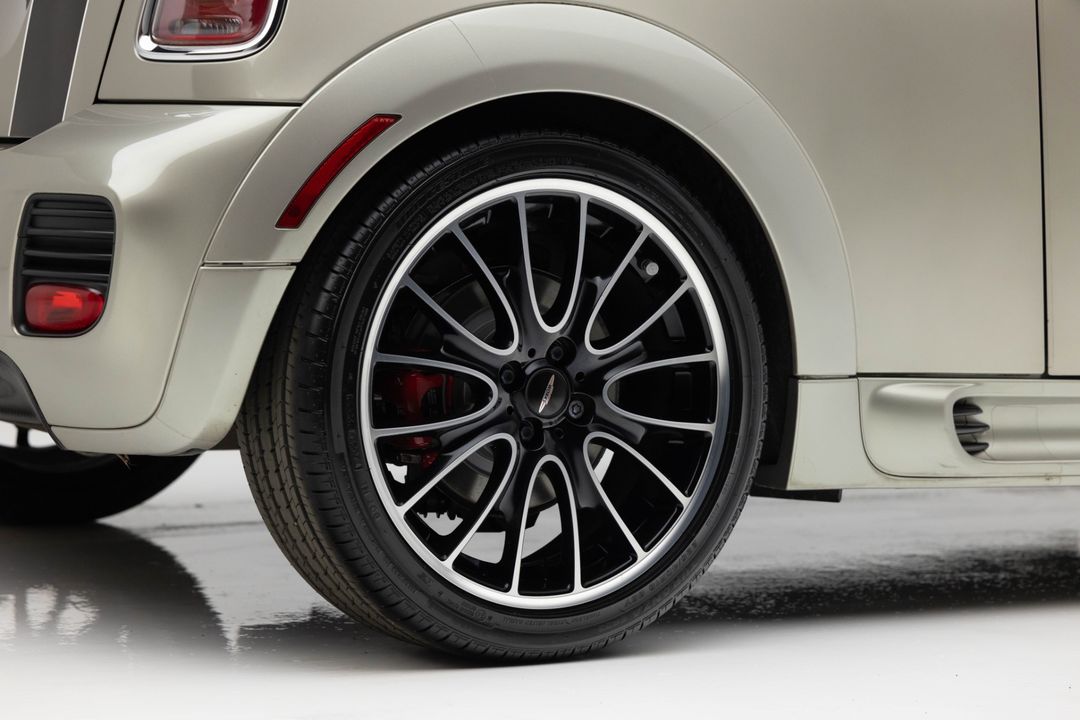 2010 MINI Cooper John Cooper Works