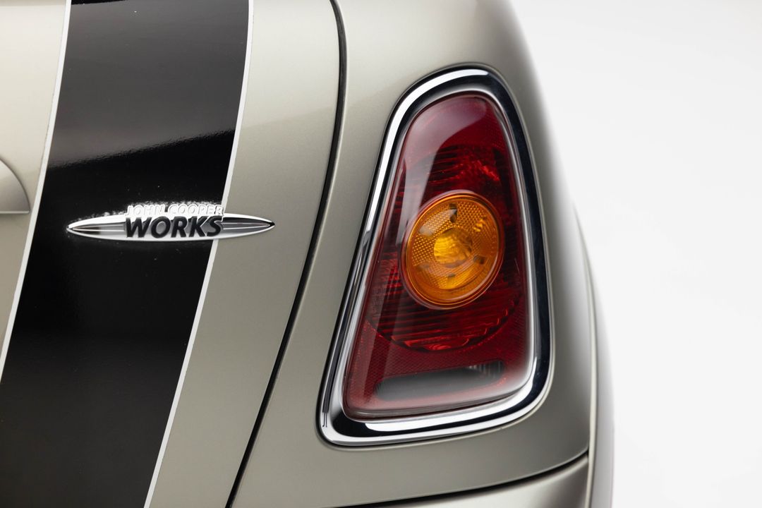 2010 MINI Cooper John Cooper Works