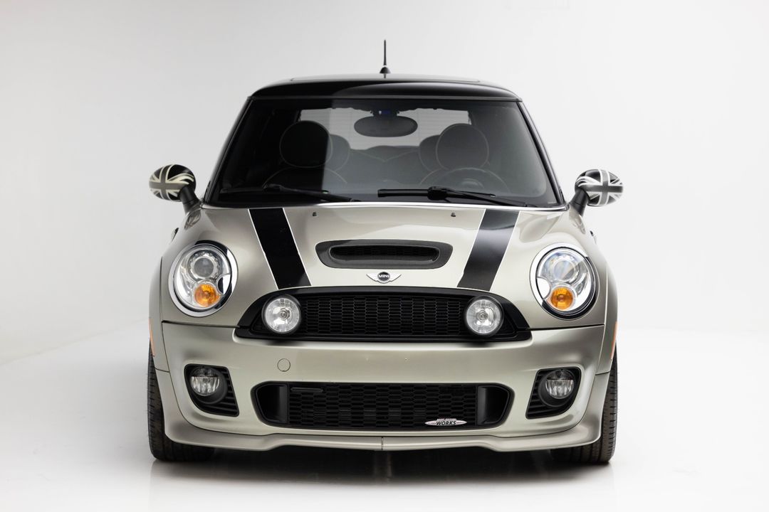 2010 MINI Cooper John Cooper Works