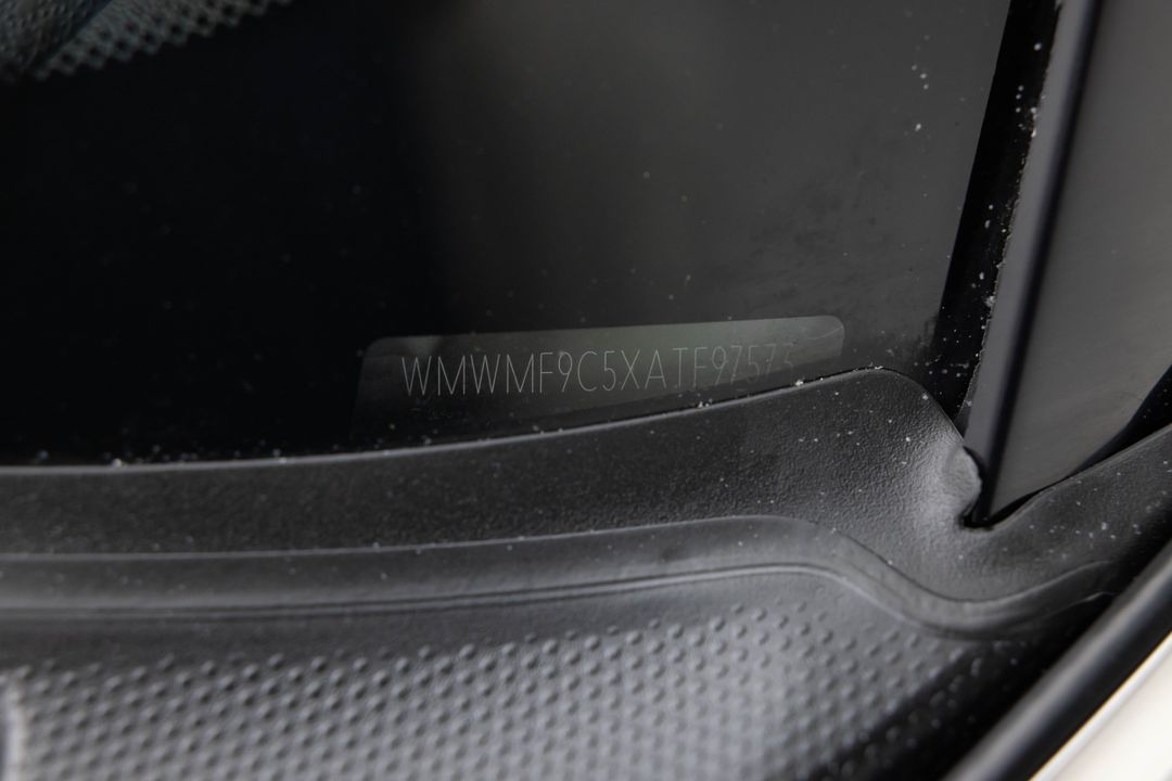 2010 MINI Cooper John Cooper Works