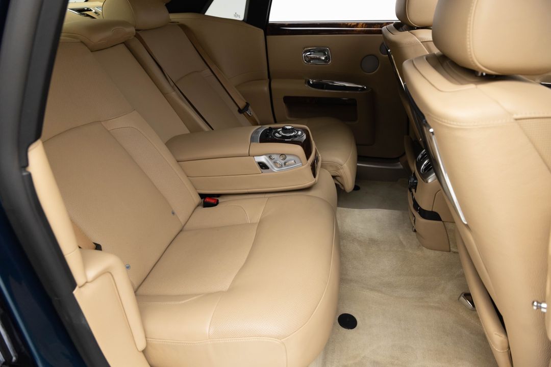 2010 Rolls-Royce Ghost