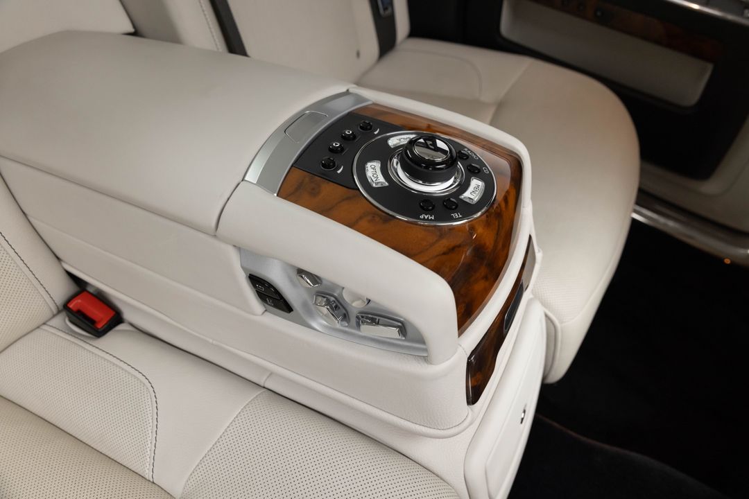 2012 Rolls-Royce Ghost