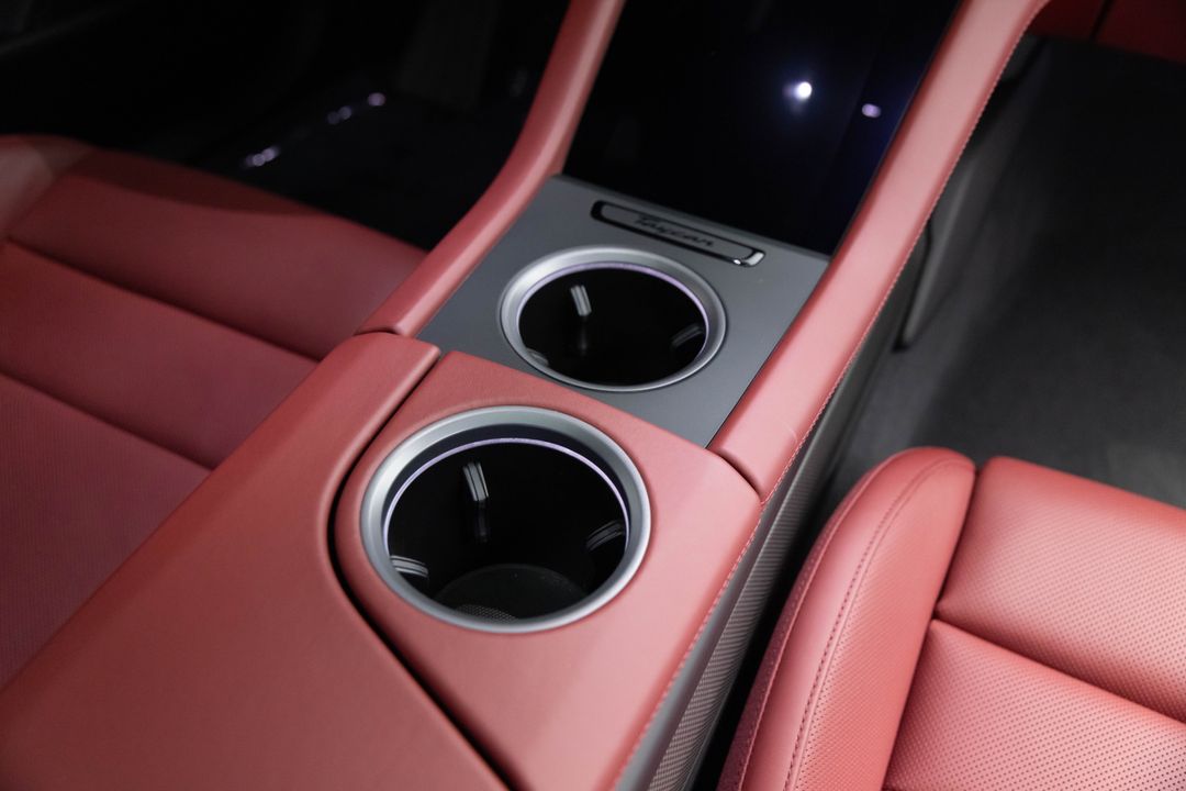 2024 Porsche Taycan Turbo S