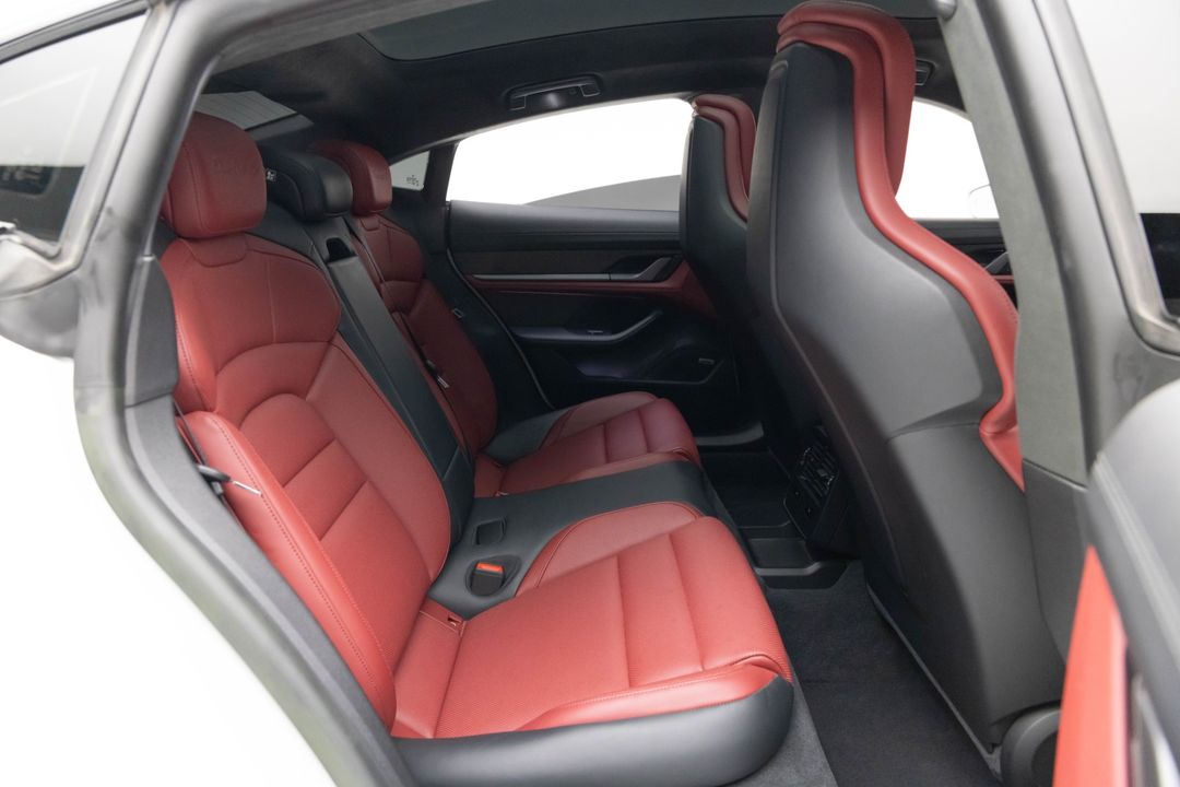 2024 Porsche Taycan Turbo S
