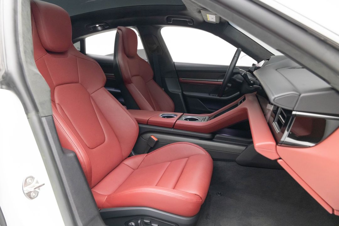 2024 Porsche Taycan Turbo S