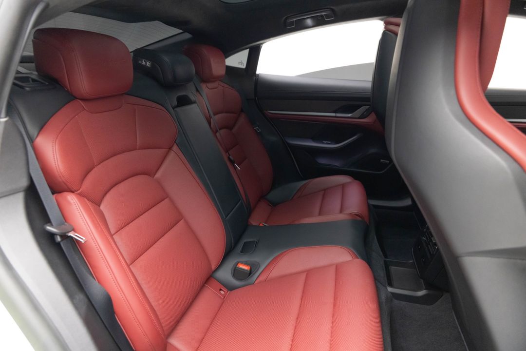 2024 Porsche Taycan Turbo S