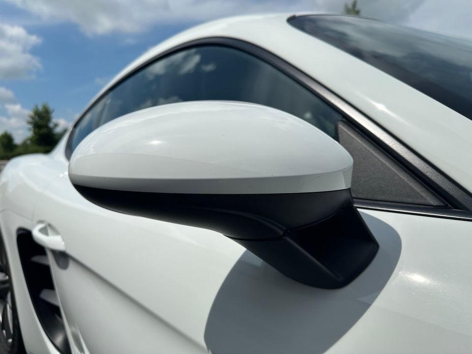 2018 Porsche 718 Cayman