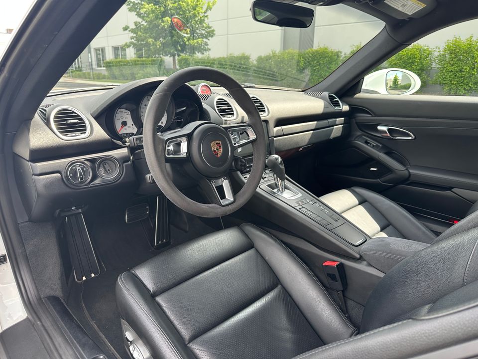 2018 Porsche 718 Cayman