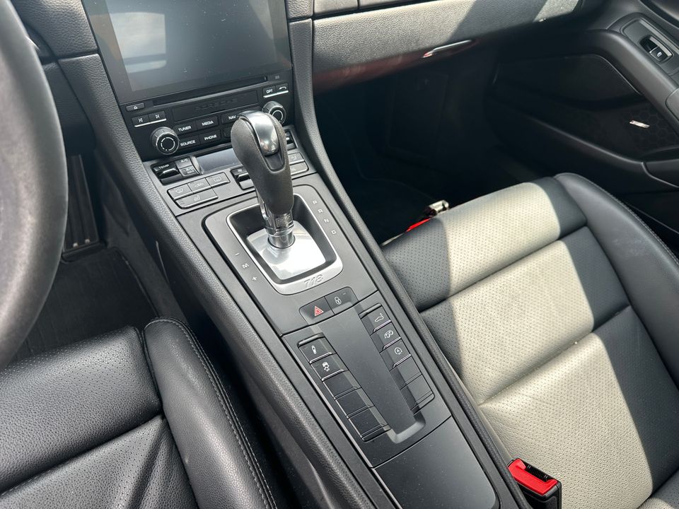 2018 Porsche 718 Cayman