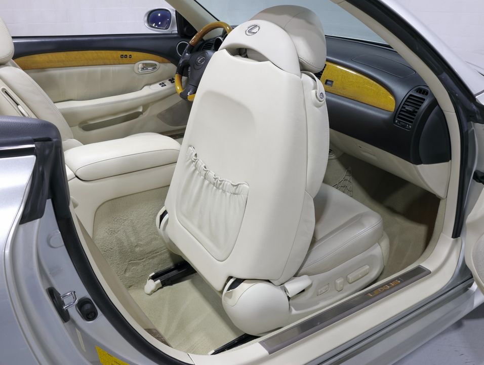 2002 Lexus SC 430