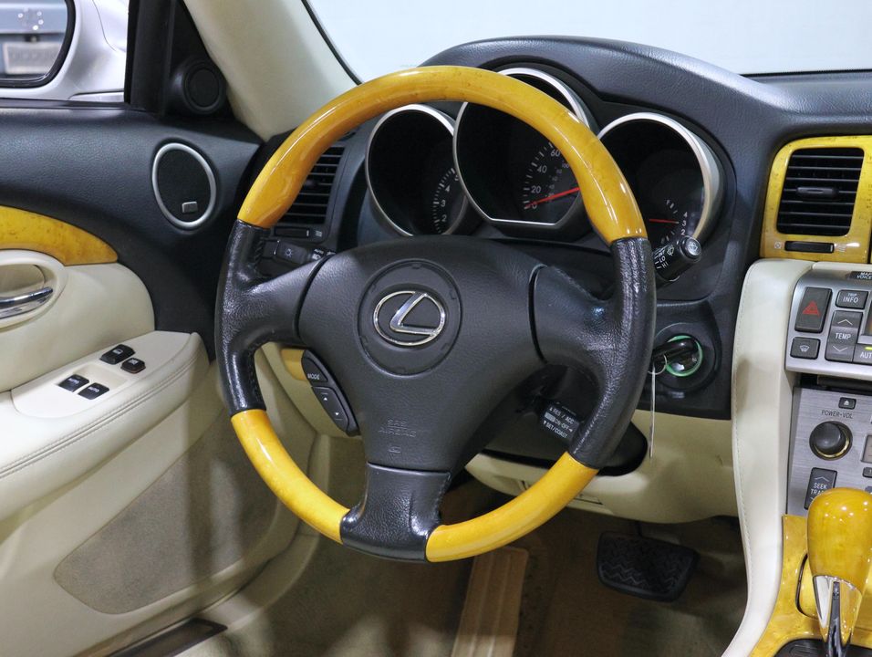 2002 Lexus SC 430