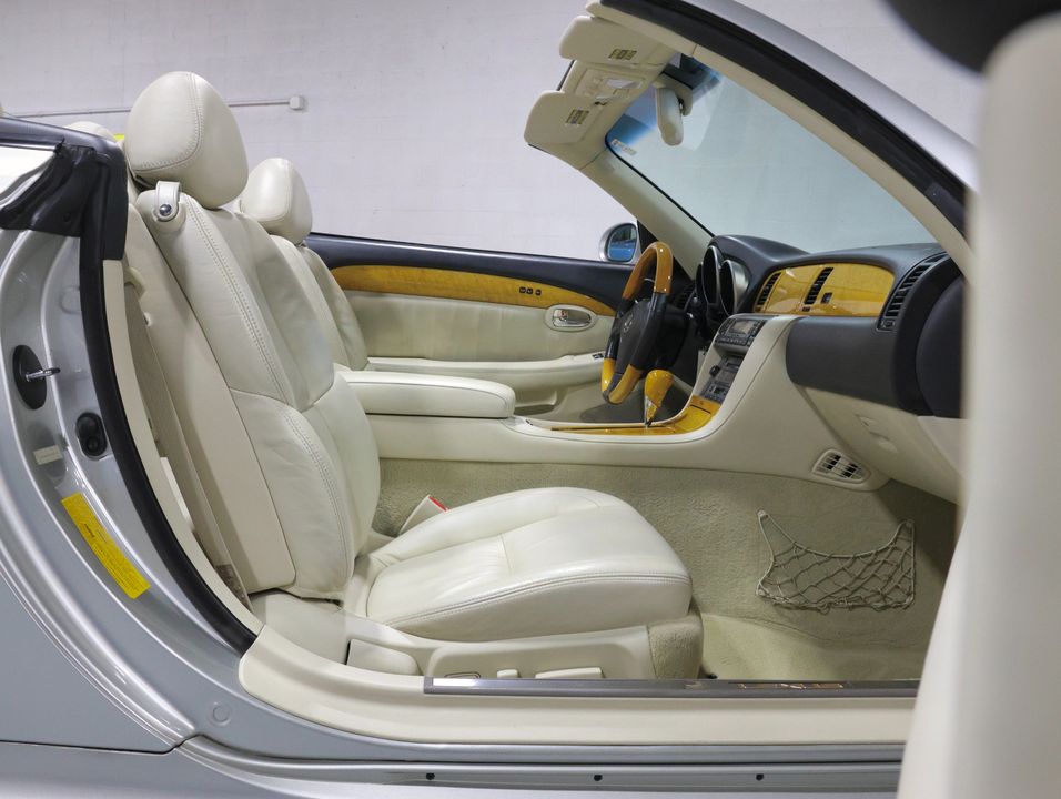 2002 Lexus SC 430