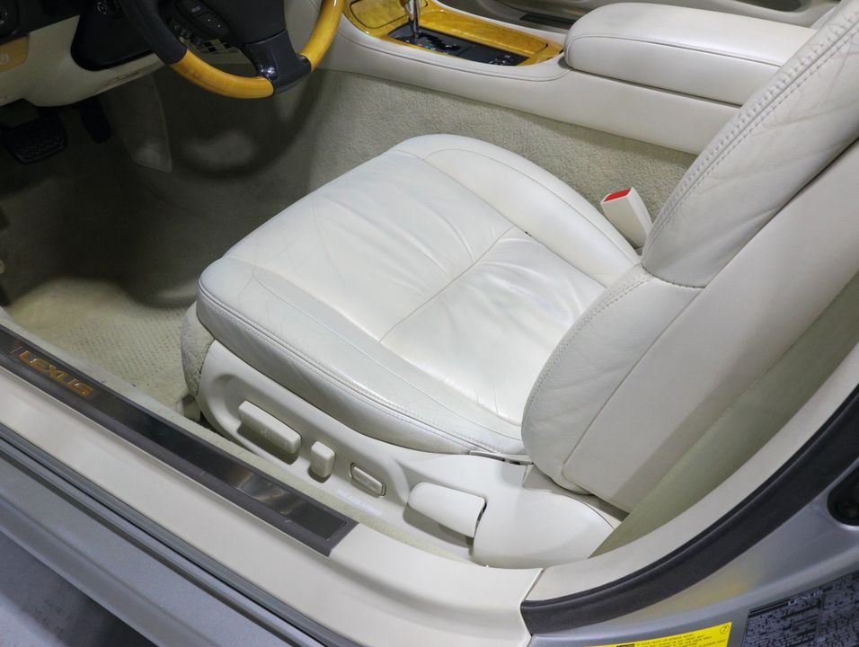 2002 Lexus SC 430