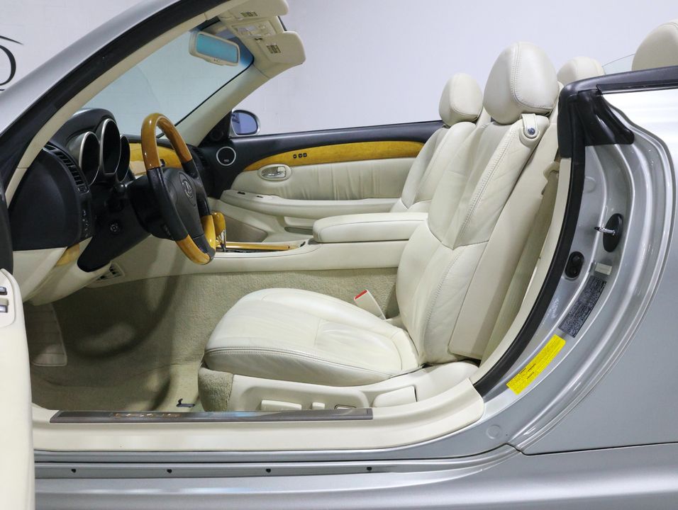 2002 Lexus SC 430