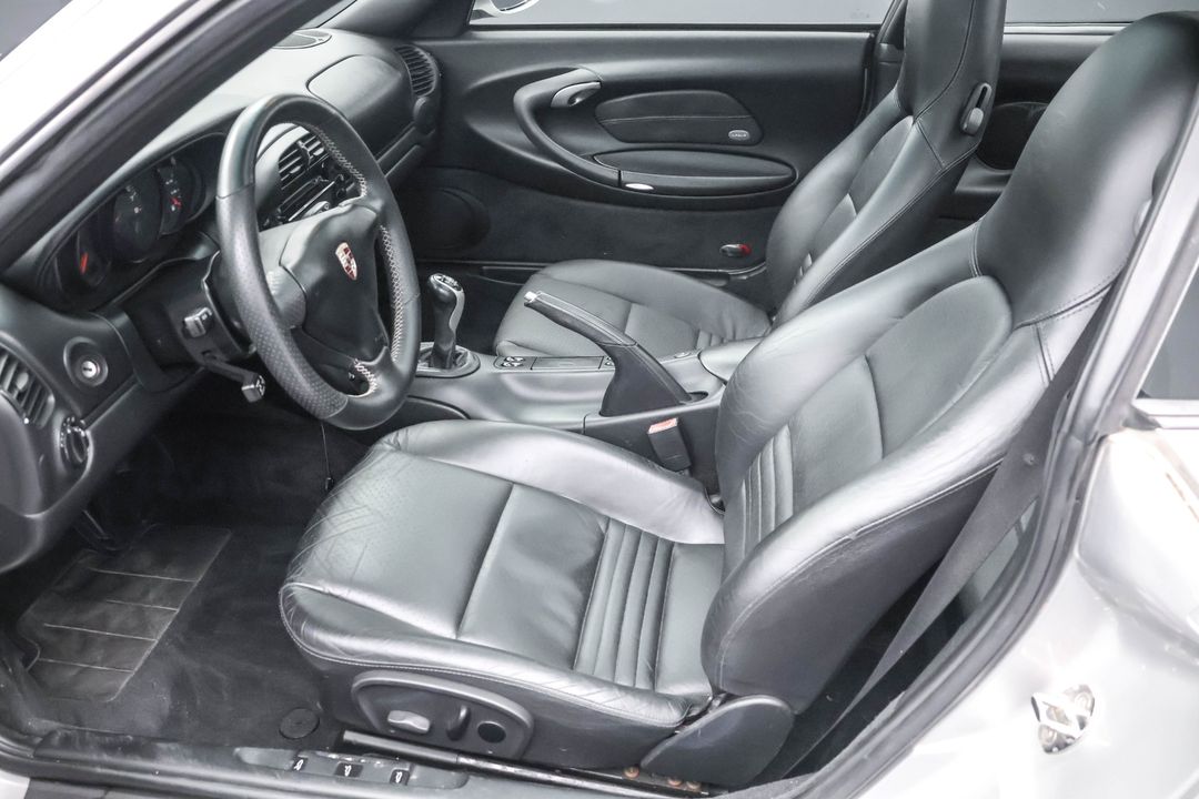 2002 PORSCHE 911