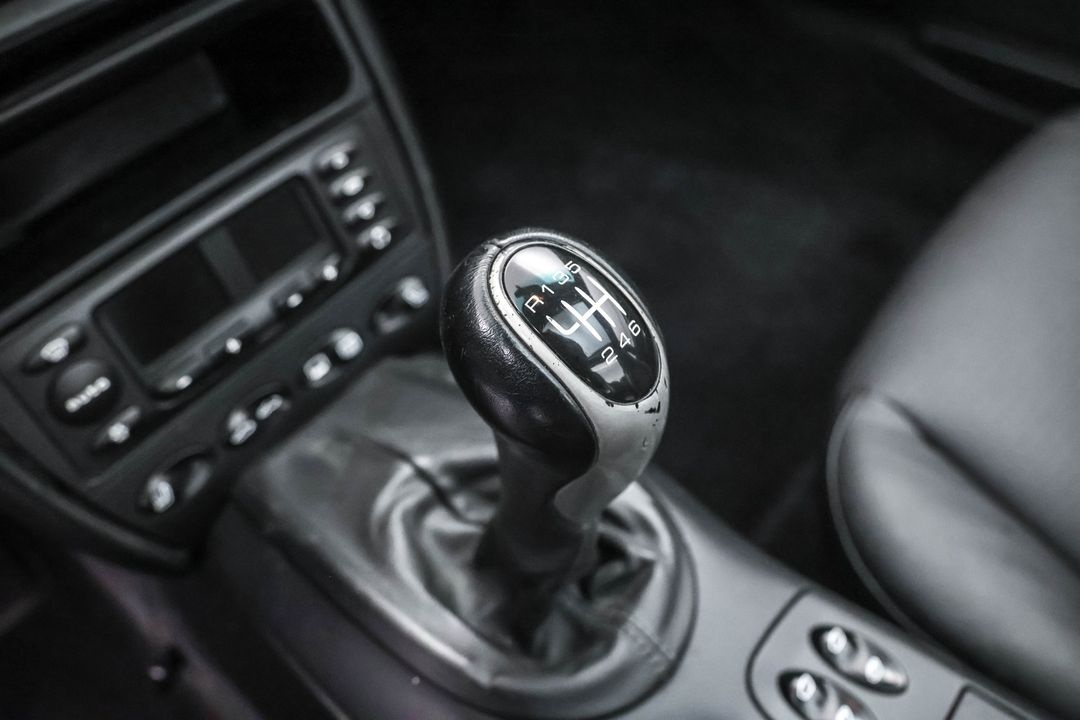2002 PORSCHE 911
