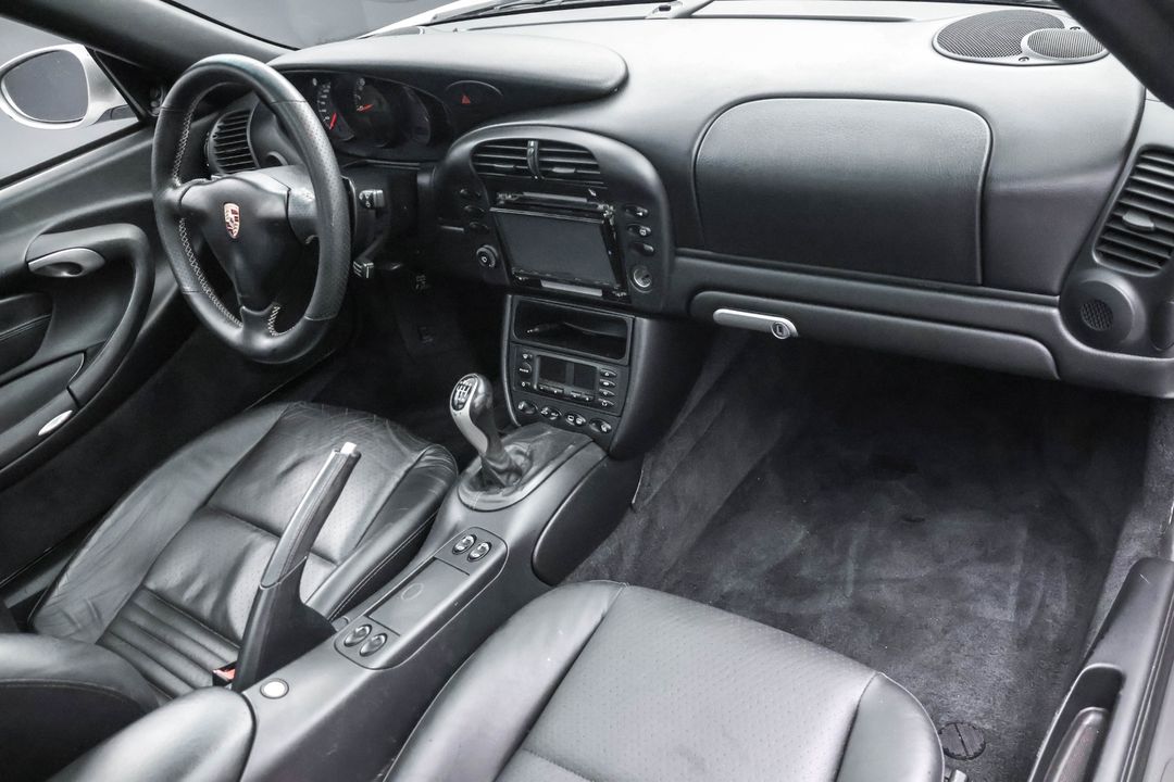 2002 PORSCHE 911