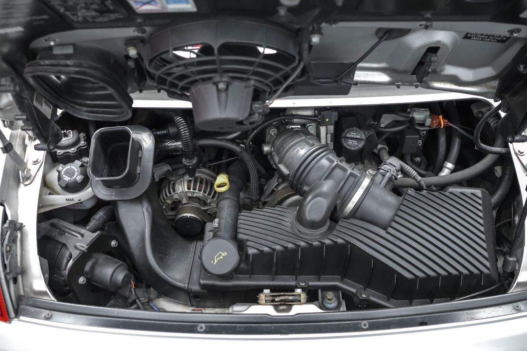 2002 PORSCHE 911