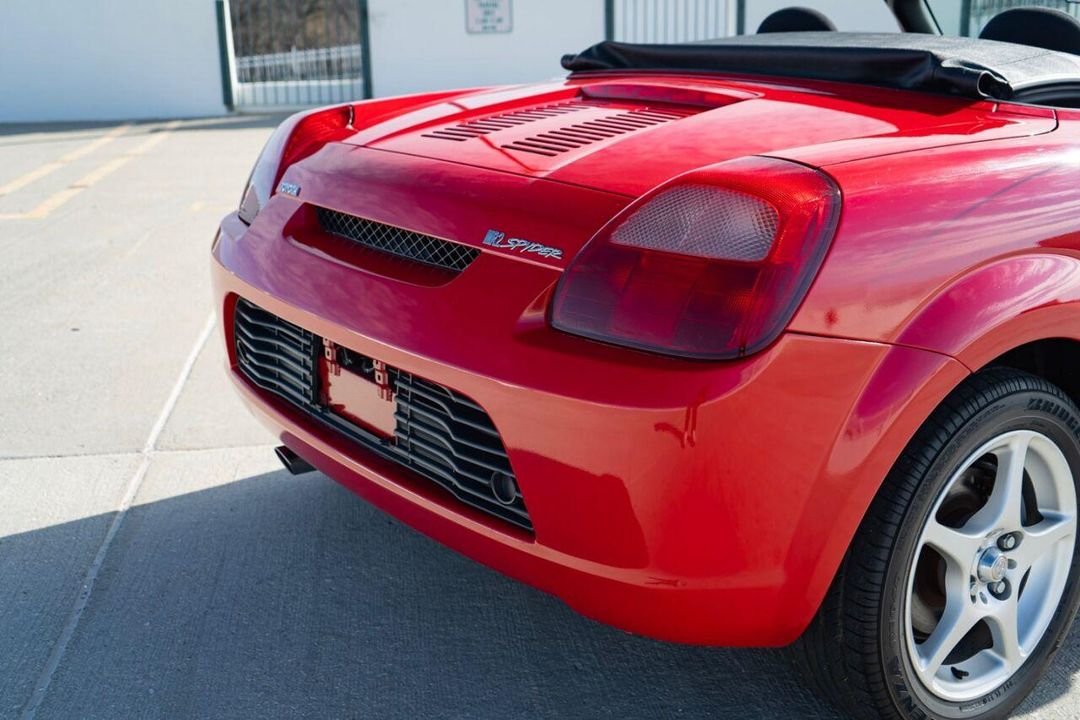 2001 Toyota MR2