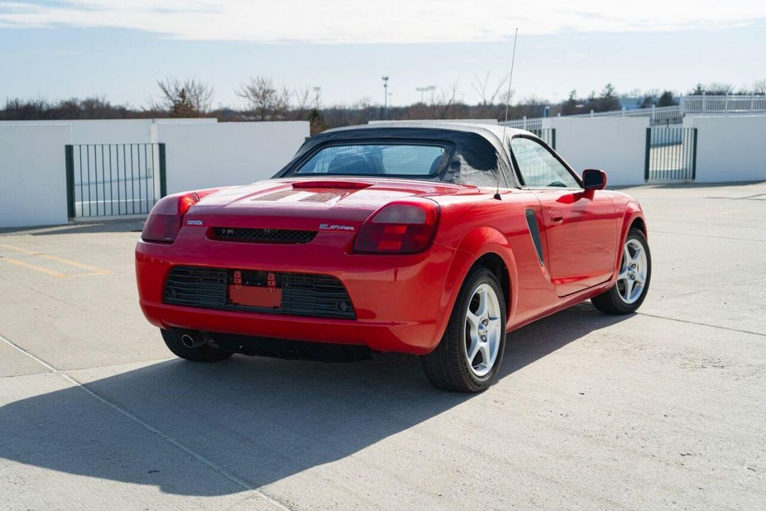 2001 Toyota MR2