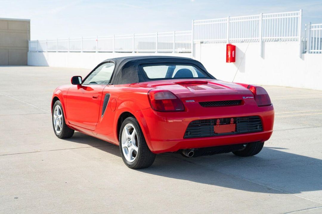 2001 Toyota MR2