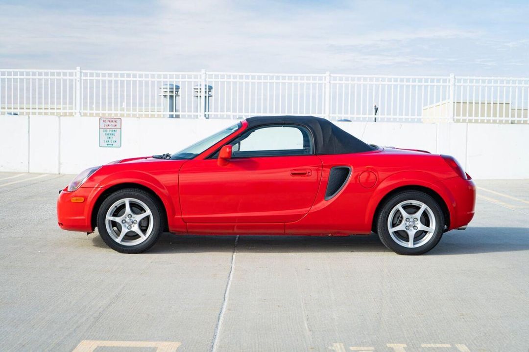 2001 Toyota MR2