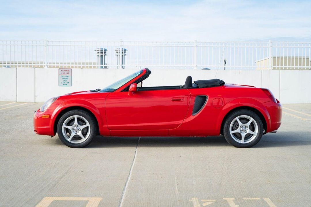 2001 Toyota MR2
