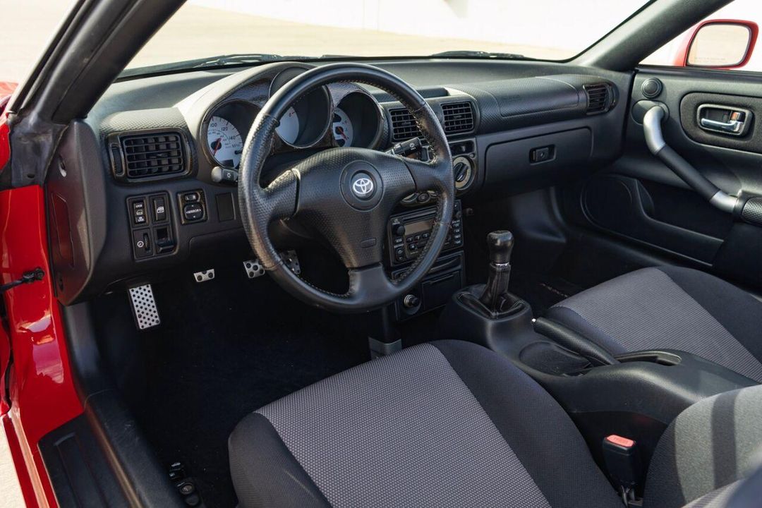2001 Toyota MR2